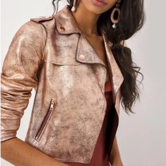 Cropped jacket - Picture 2 of 2